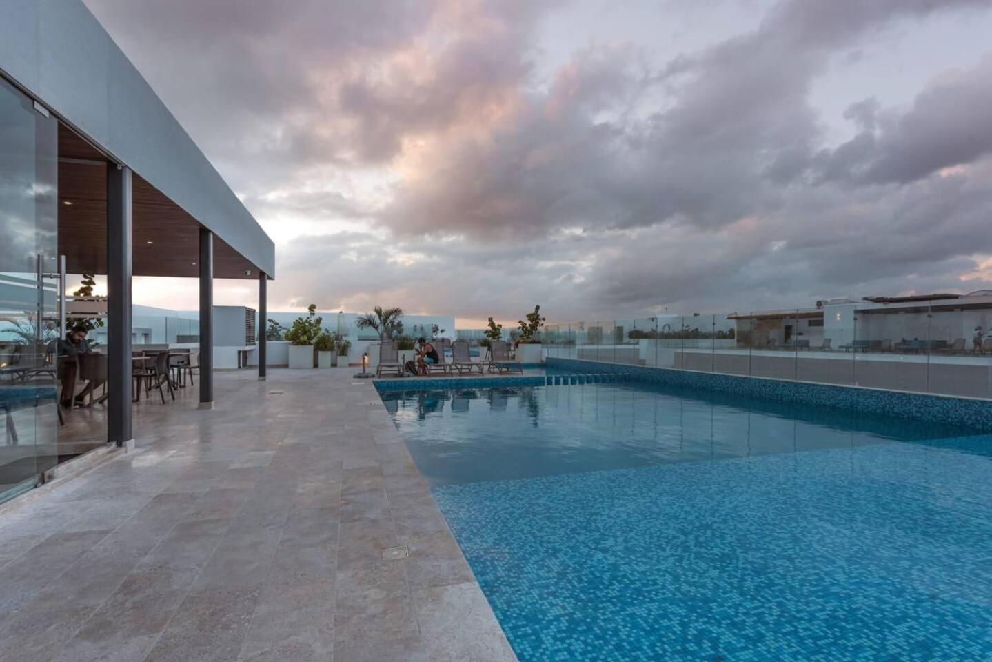 Location, 100mb Wifi And Ocean View Apartamento Playa del Carmen